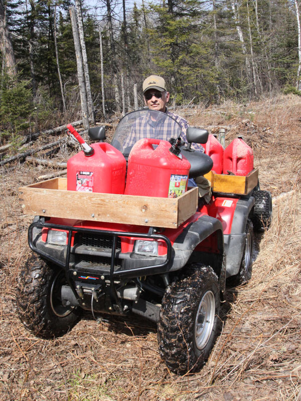 Charlie_at_work_-_20110412