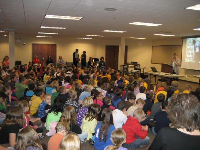 Trish Kirk's bear talk - April 11, 2012